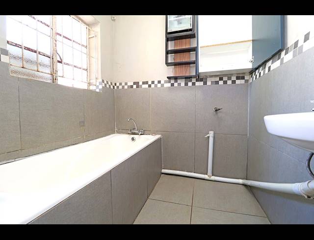 3 BEDROOM HOUSE FOR SALE IN WYCHWOOD